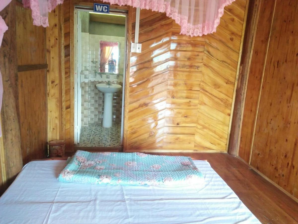 Tran Xuan Homestay Ba Be Exterior foto