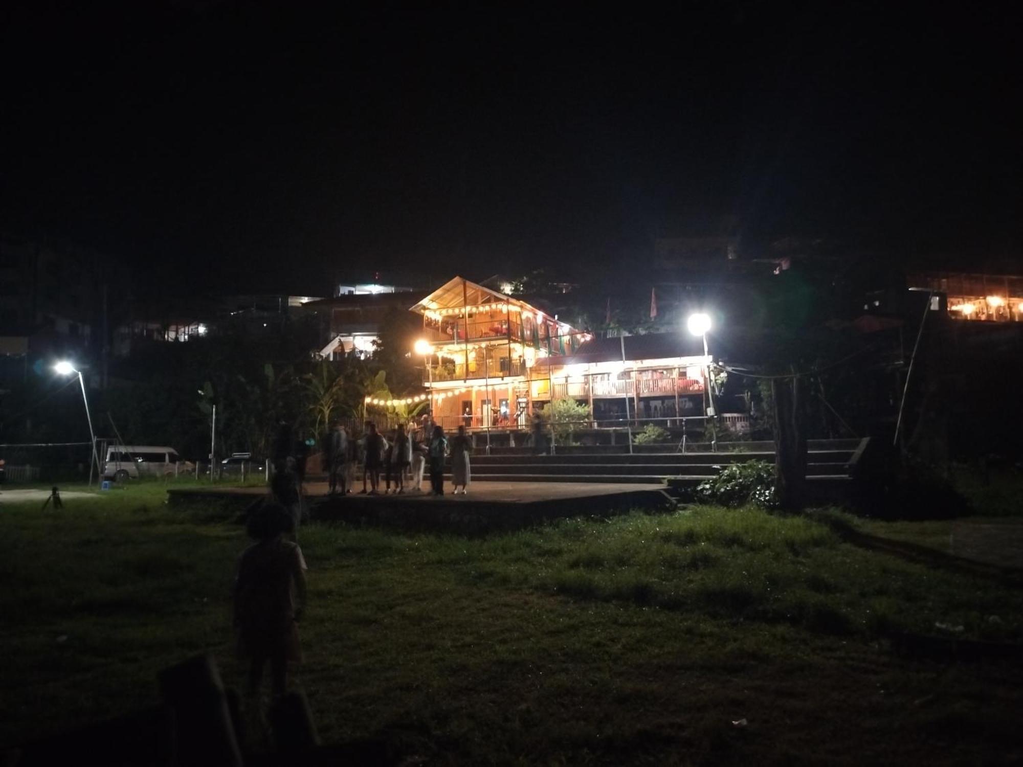 Tran Xuan Homestay Ba Be Exterior foto
