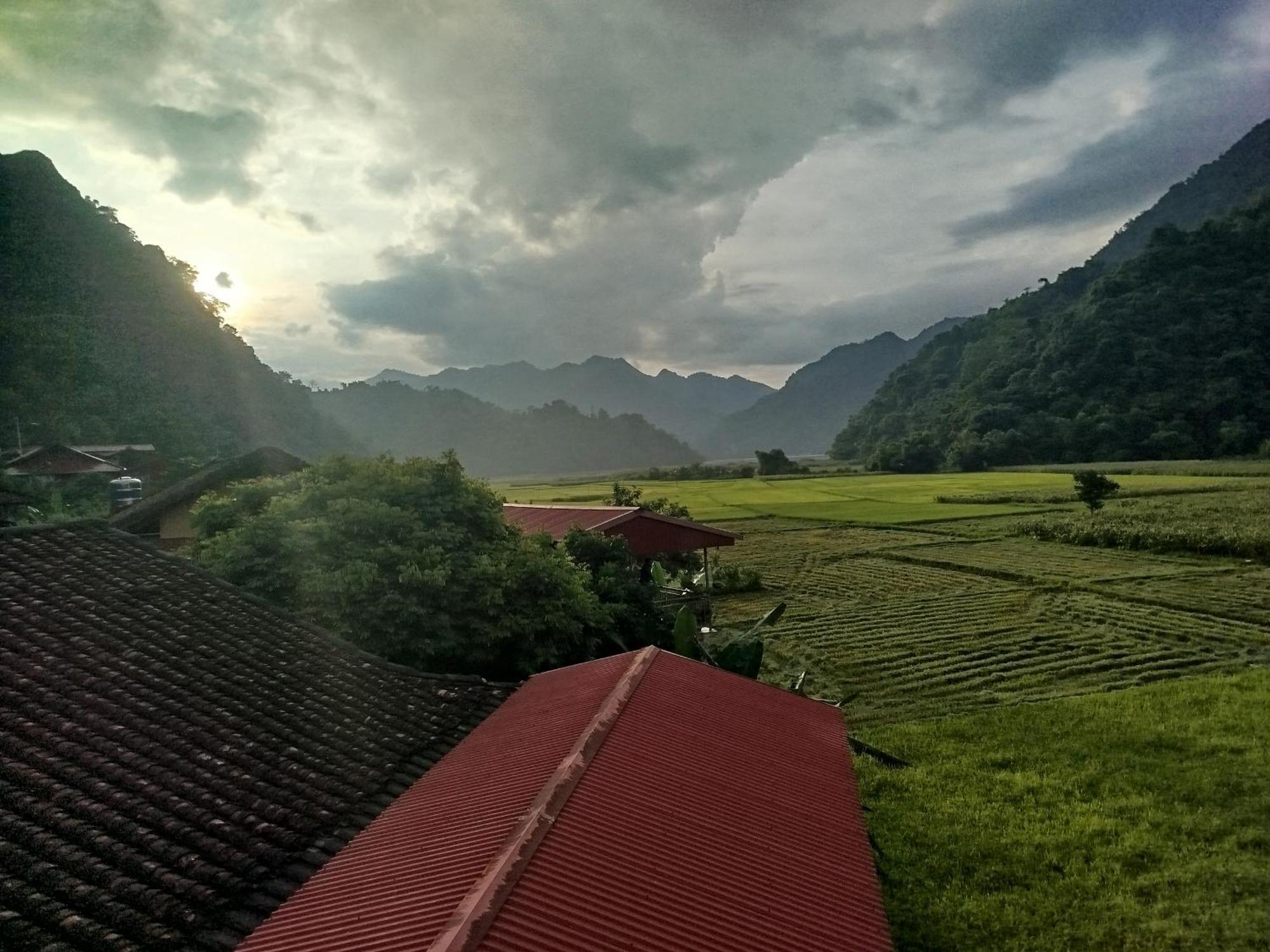 Tran Xuan Homestay Ba Be Exterior foto
