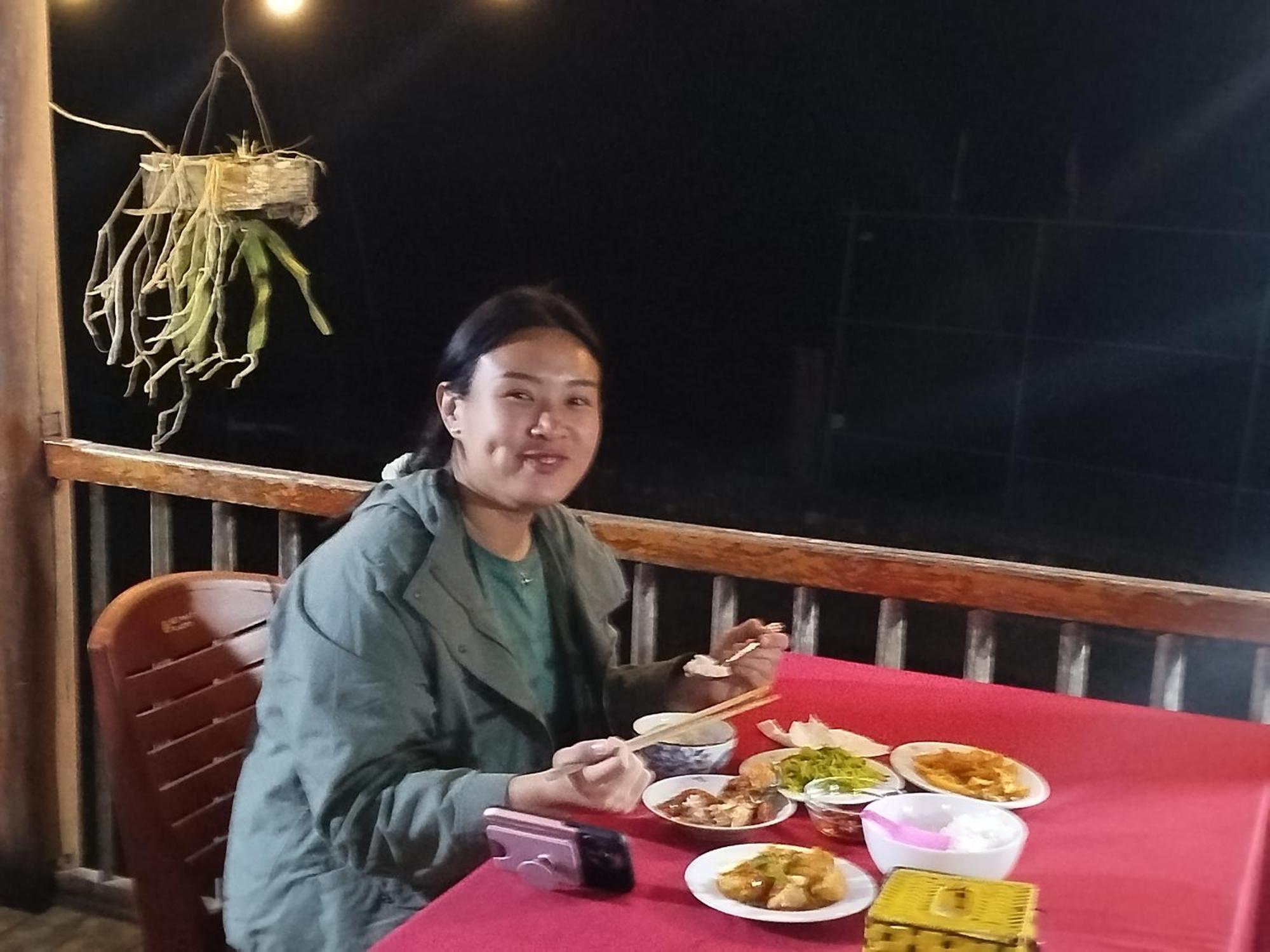 Tran Xuan Homestay Ba Be Exterior foto