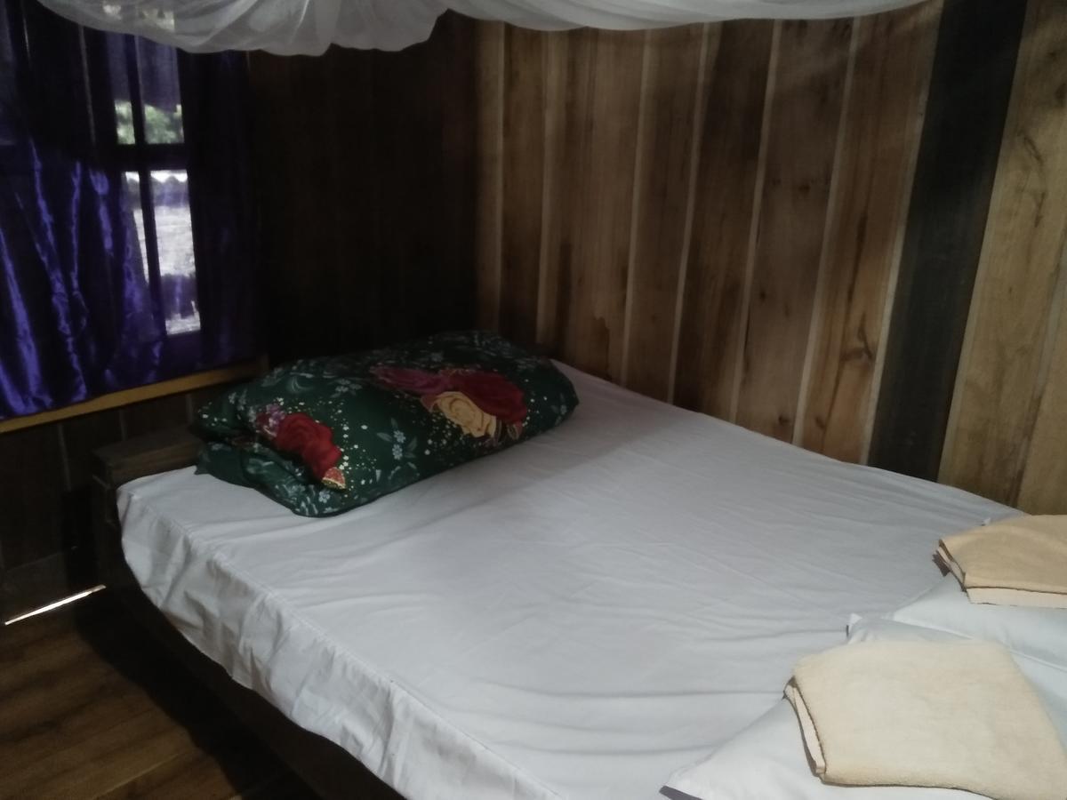 Tran Xuan Homestay Ba Be Exterior foto